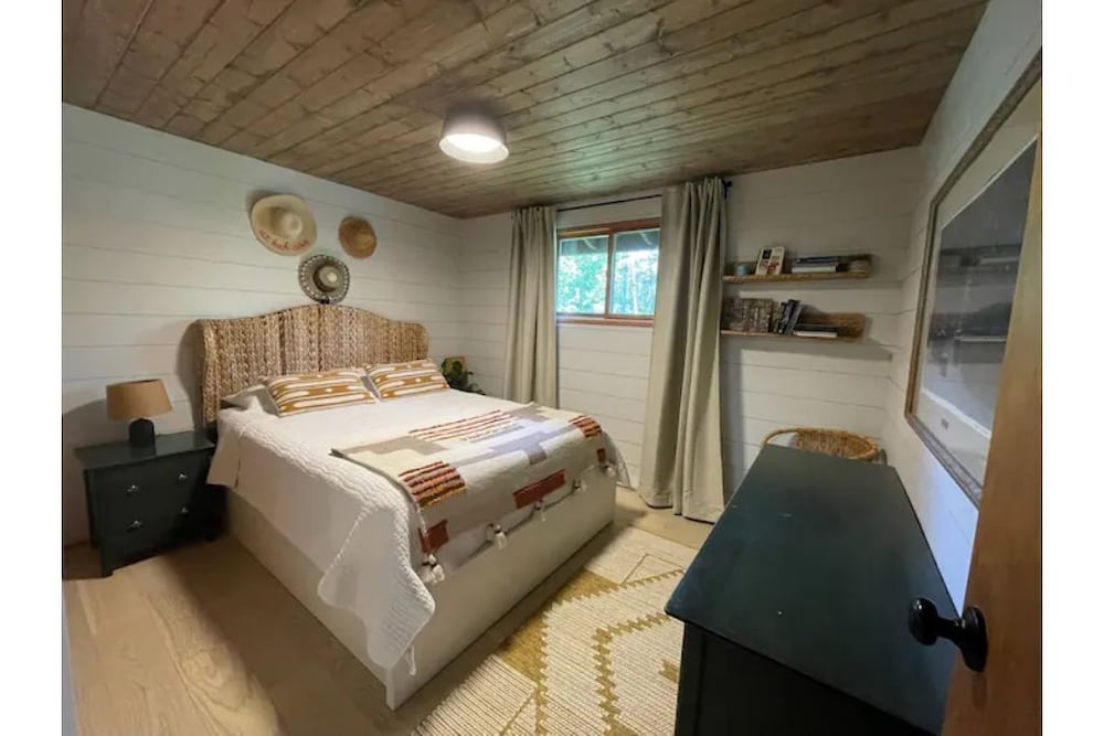 All season retreat at Star Lake, Whiteshell Manitoba Vrbo