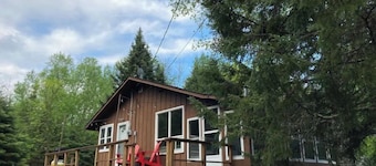 FOX HILL All season retreat at Star Lake, Whiteshell with dock