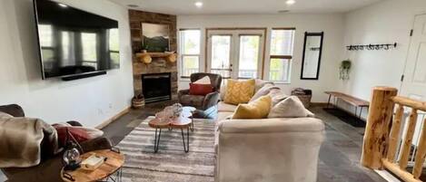 المنشأة من الداخل