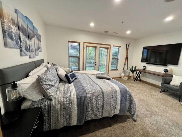 3 habitaciones, escritorio, tabla de planchar con plancha y wifi gratis 