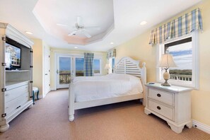 8 Schlafzimmer, Schreibtisch, kostenloses WLAN, BettwÀsche