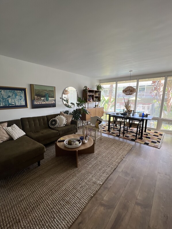 Smart TV, monitor de computadora y impresora 