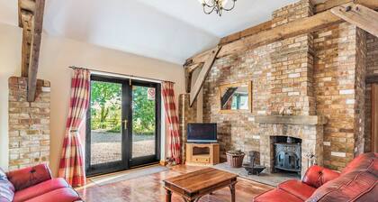 Shire Horse Barn - UK36672