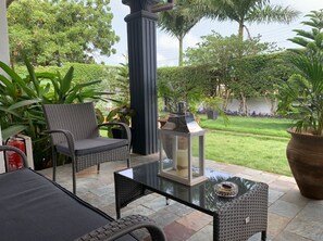 Terrace/patio - Charming  house <br>This unique place has a style all its own in Tema. (Tema)