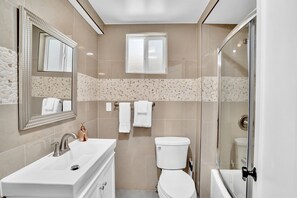 Hair dryer, towels - Beach Home-Rooftop Deck-Steps to Sand (Oxnard)