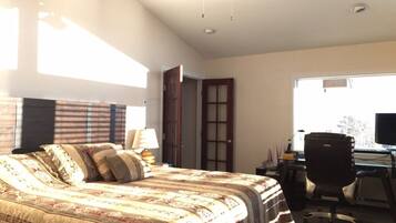 1 bedroom, in-room safe, desk, iron/ironing board