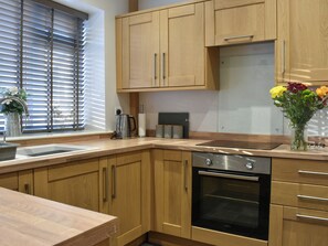 High chair - A gorgeous cottage in a great location for local shops and pubs. (Stanhope)