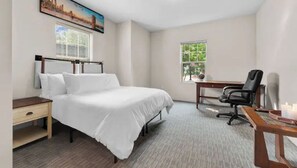 2 soverom, skrivebord, strykejern/-brett og wi-fi (inkludert)