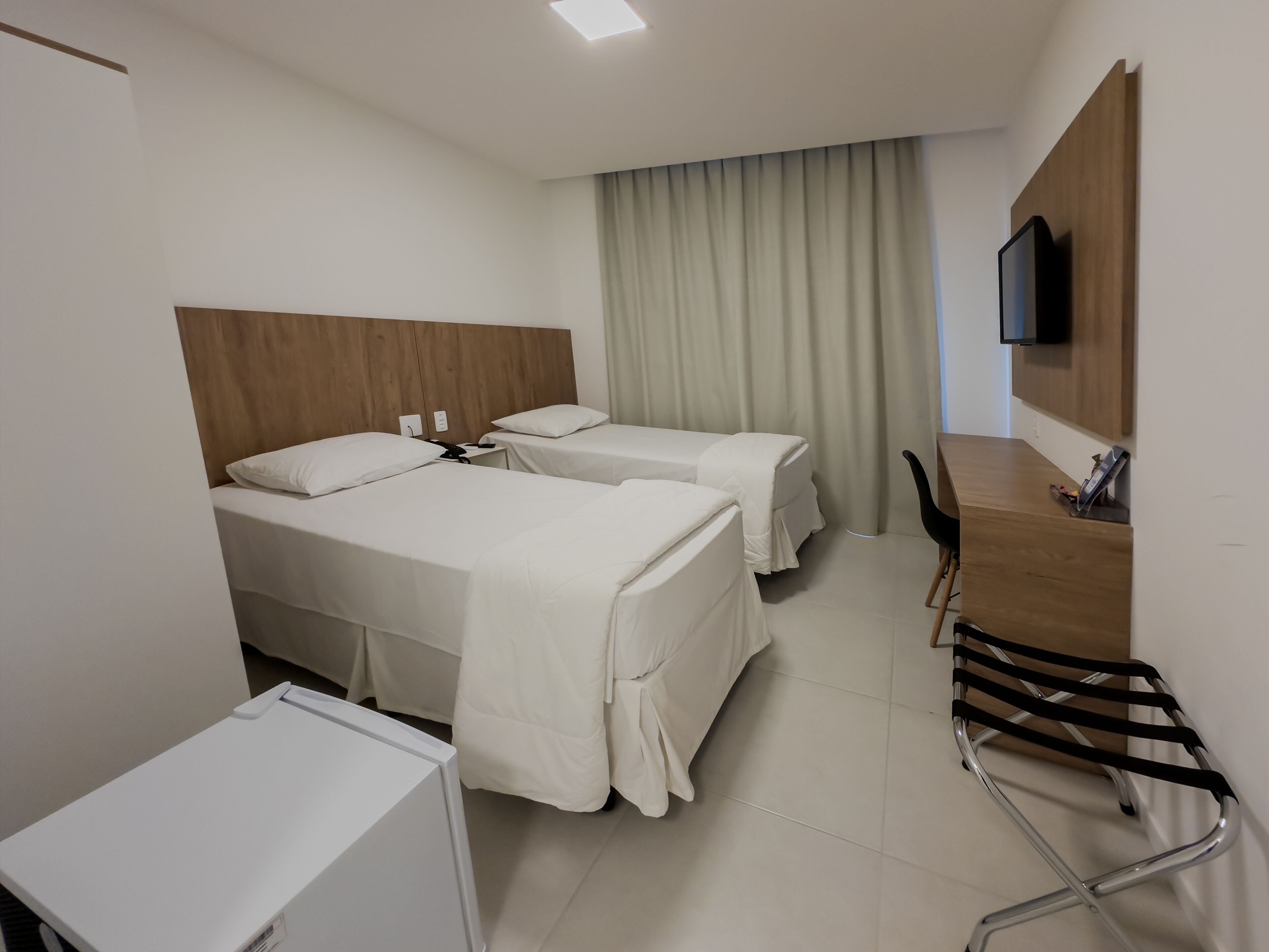 Standard Room, 2 Single Beds | Minibar, free WiFi, bed sheets