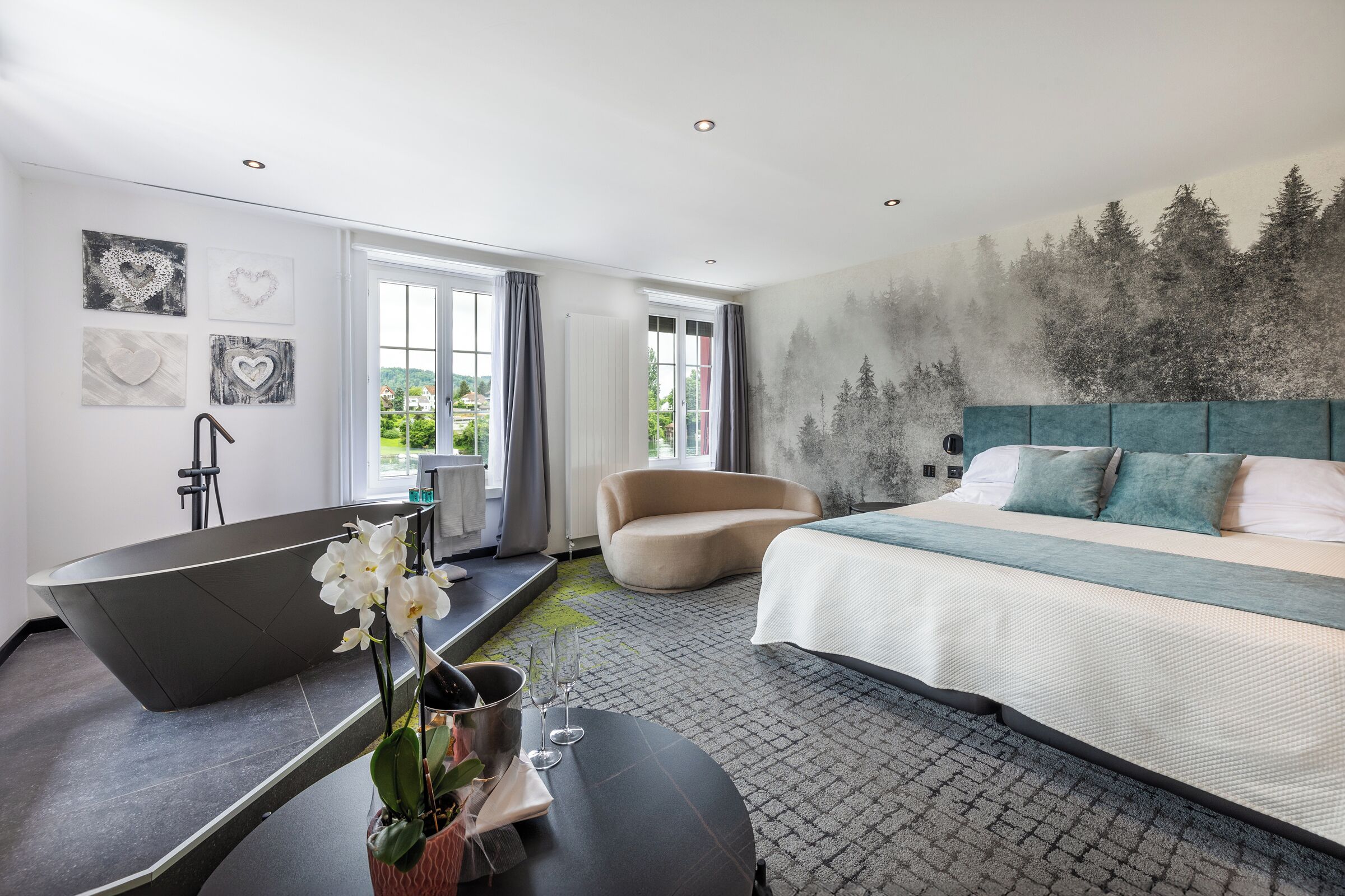 Suite, uitzicht op rivier | Donsdekens, gratis wifi, beddengoed
