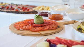 Petit déjeuner buffet compris tous les jours