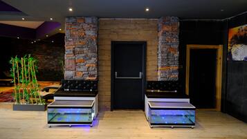 Couples treatment rooms, Turkish bath, aromatherapy, hot stone massages