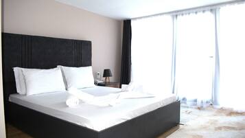 Standard-Doppelzimmer | Minibar, Zimmersafe, laptopgeeigneter Arbeitsplatz