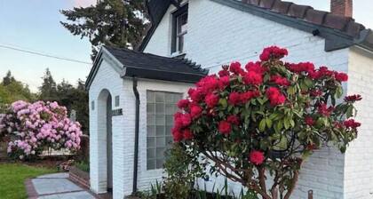 Cozy Mediterranean Casa in Oregon City