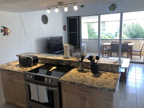 冰箱、烤箱、炉灶、茶具/咖啡用具