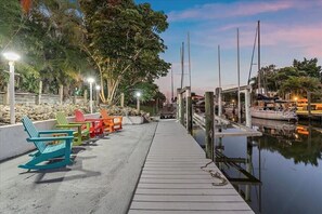 Terrace/patio - CANAL FRONT! Bring or rent a boat, near AMI/IMG + HEATED POOL (Bradenton)