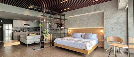 1 bedroom, desk, iron/ironing board, WiFi