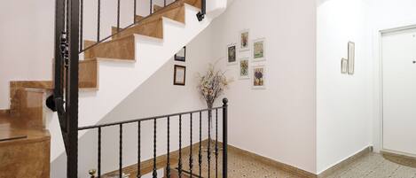 Télévision LCD de 22 pouces avec chaßnes par satellite