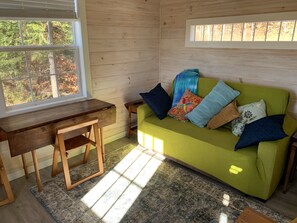 Smart-TV, DVD-Player, Stereoanlage