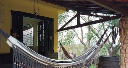 Toca do Coruja Vale das Videiras / Araras