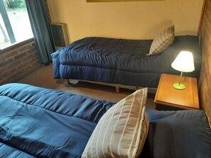 2 quartos, Wi-Fi de cortesia, roupa de cama