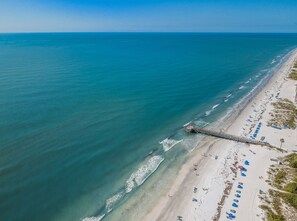Am Strand, Liegestühle, Strandtücher