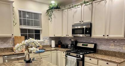 Comfy Deluxe Getaway Resort