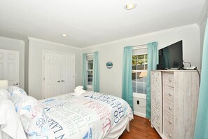 4 chambres, lit de bébé portatif, Wi-Fi, literie fournie