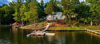 *Lakeside Hideaway* Slp10|Lake Front|Outdoor Oasis