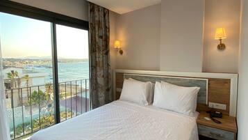 Literie de qualité supérieure, couette en duvet d'oie, minibar