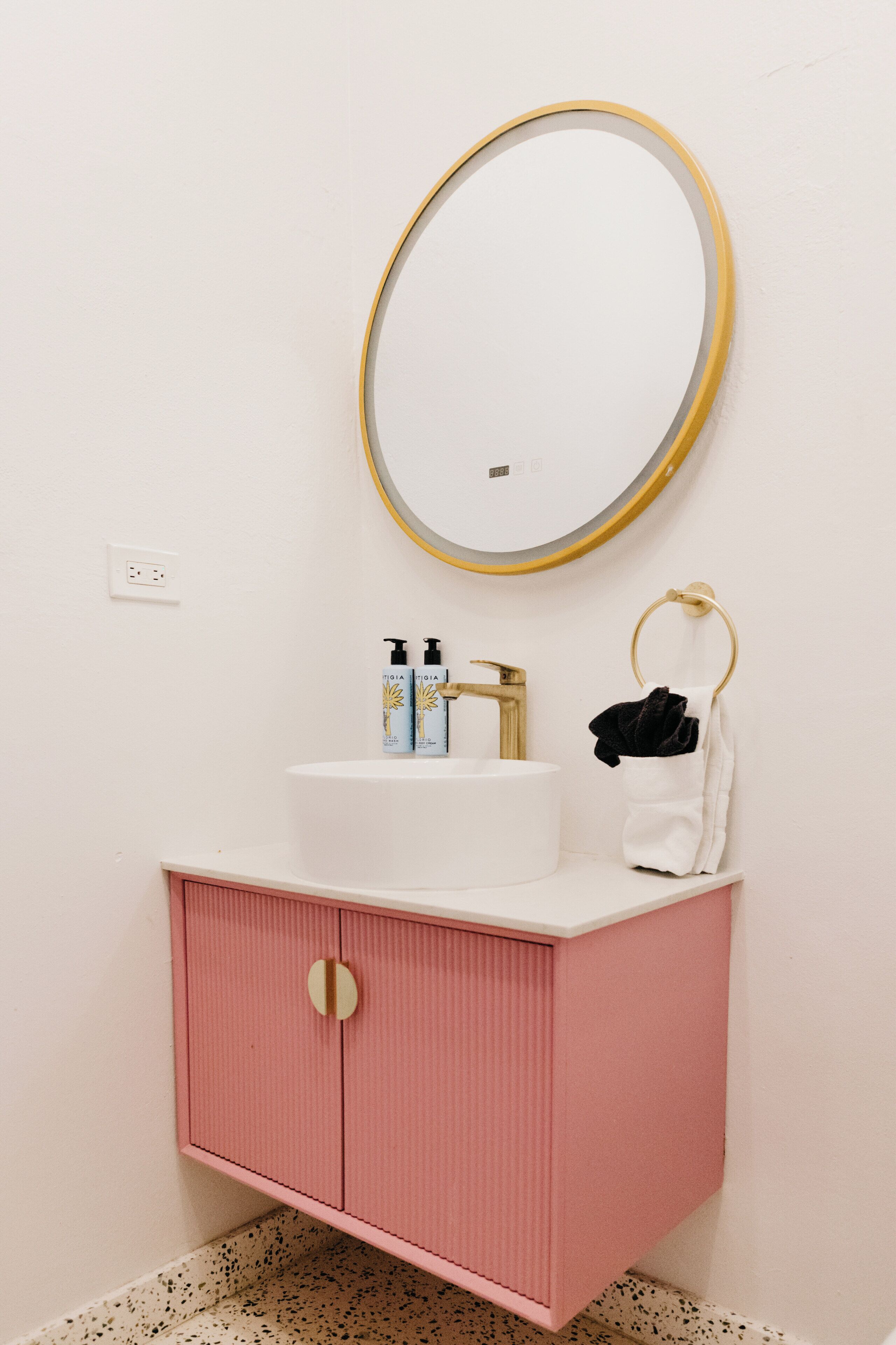 deluxe double room | bathroom | shower, rainfall showerhead, hair dryer, bathrobes