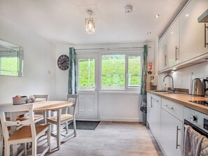 Dishwasher, high chair - 2 bedroom accommodation in Freshwater East, near Pembroke (Freshwater East, near Pembroke)
