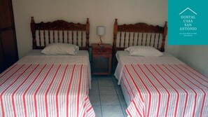 3 Schlafzimmer, Schreibtisch, Bügeleisen/Bügelbrett, kostenloses WLAN