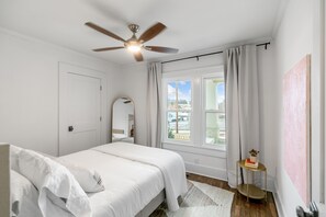 4 dormitorios, escritorio, wifi gratis y ropa de cama