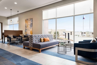 Hawthorn Extended Stay by Wyndham Del Rio