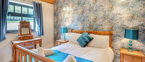 1 bedroom, free WiFi, bed sheets