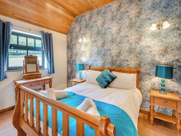 1 quarto, Wi-Fi de cortesia, roupa de cama