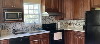 Comfy Vacation Retreat