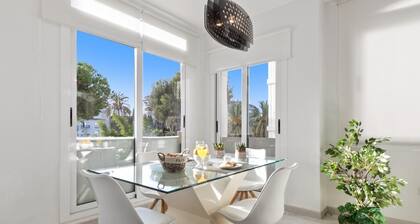 Apartment in Playas del Duque for 5 people | Casa Cadiz 207