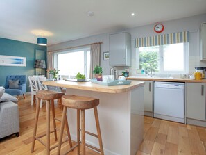 Geschirrspüler, Hochstuhl