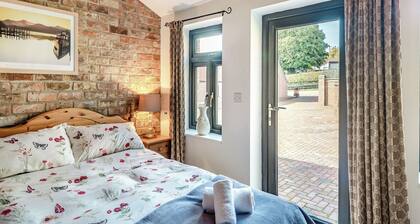 The Tack Room - UK36660