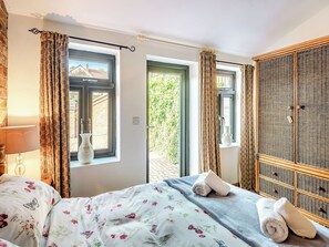 1 bedroom, free WiFi, bed sheets