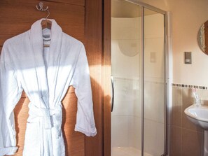 Bathrobes, slippers, towels