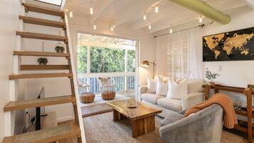 Una Smart TV, libros