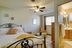 3 habitaciones, tabla de planchar con plancha y internet gratis