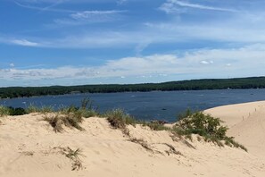 On the beach - Family Home on Crystal Lake w/ Private Beach! (Hart)