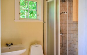 Shower - 1 bedroom amazing home in Ronneby (Ronneby)