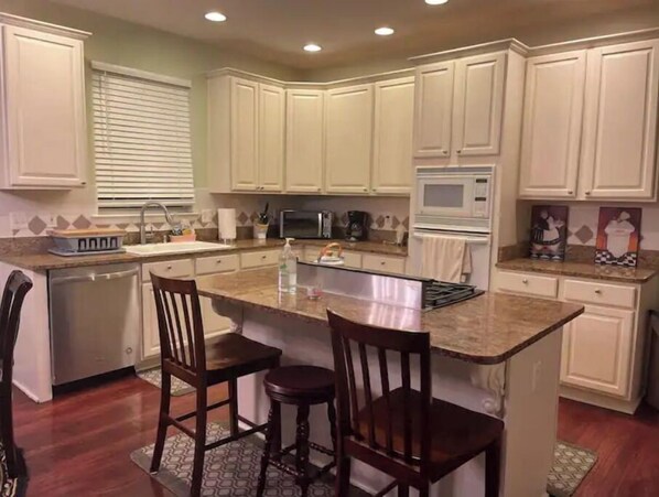 Microwave, oven, stovetop, dishwasher
