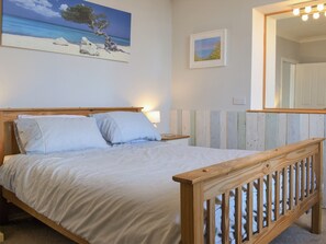 1 quarto, Wi-Fi de cortesia, roupa de cama