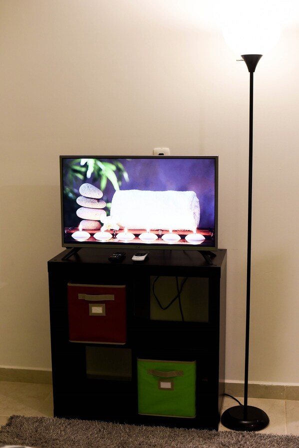 TV